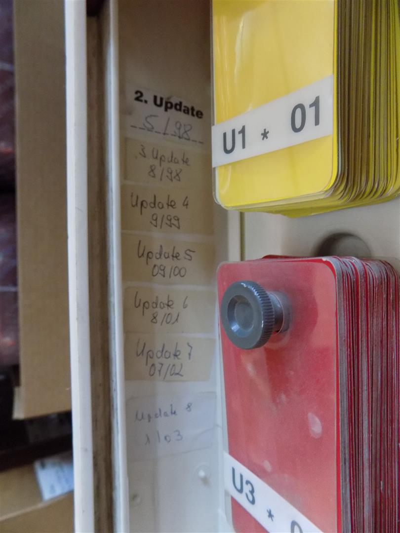 Glasurit CPSU Uni Schrank (U8*06 fehlt) Update 5/98, 8/98, 9/99, 9/00, 8/01, 7/02, 1/03, 1/08, 1/09